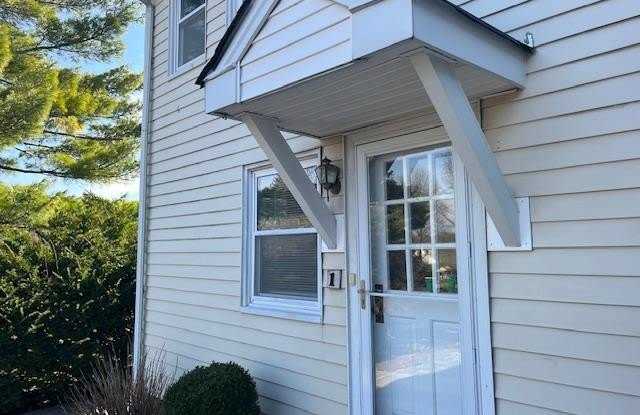 3617 FERRY Road unit: Apt. 1 First Floor photos photos