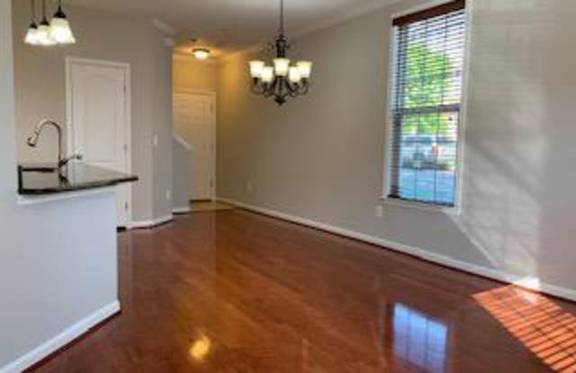 19470 PROMENADE DRIVE Gallery 3