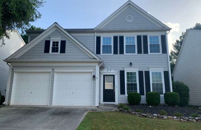 Spacious 3BR Alpharetta Home with Pool, Tennis, Washer/Dryer & Private Backyard Gallery 1