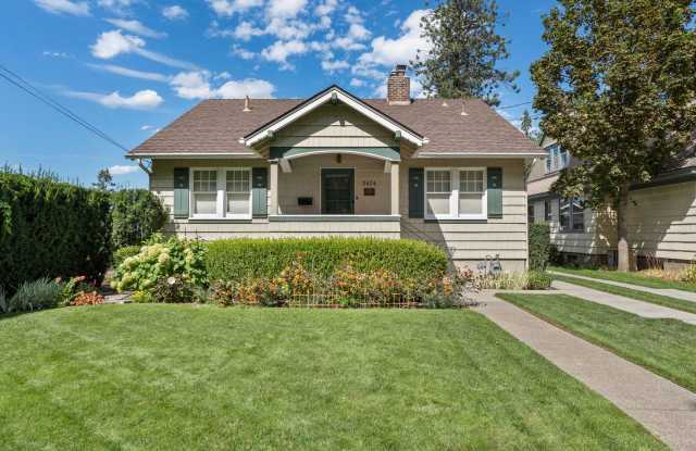 Brown's Addition Historic Neighborhood - 3-Bedroom - All Landscaping provided photos photos