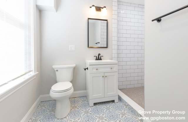 628 East 6th St. photos photos