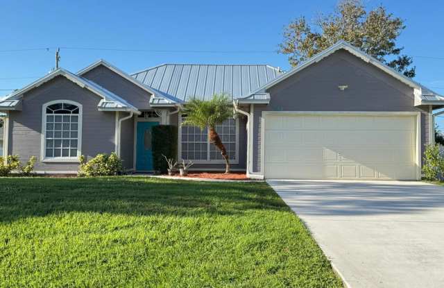 2144 Southwest Vista Road photos photos