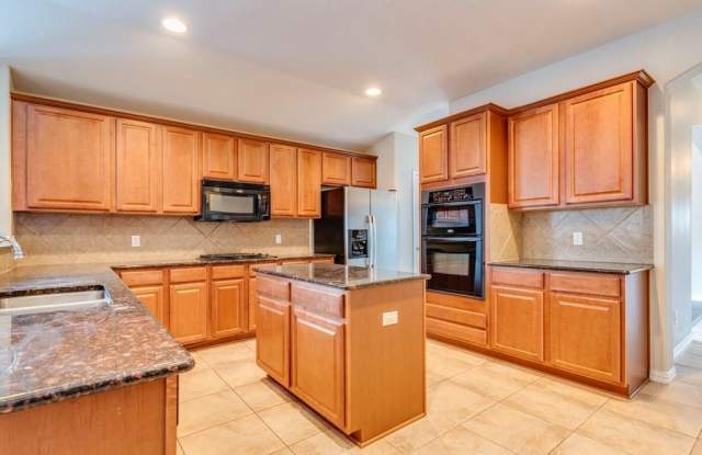 2294  Garlic Creek DR Gallery 2