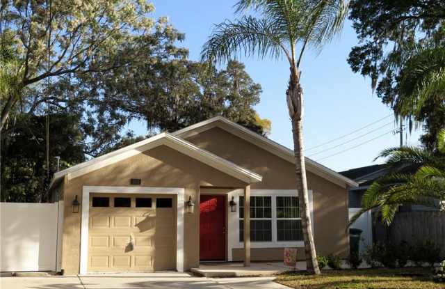1015 3RD STREET N - 1015 3rd Street North, Safety Harbor, FL 34695