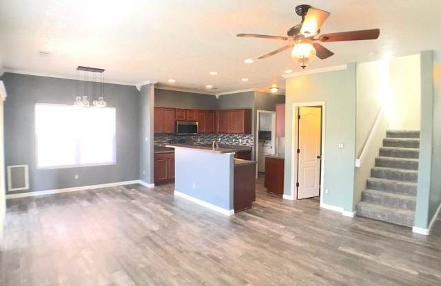 Modern 3 bedroom in Tierra Oeste neighborhood. NW ABQ close to I-40. photos photos