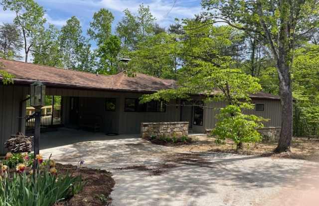 Serene Setting 3 BR/3 BA in LC photos photos