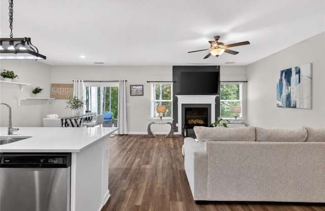 4161 Dean Grove Way Gallery 3