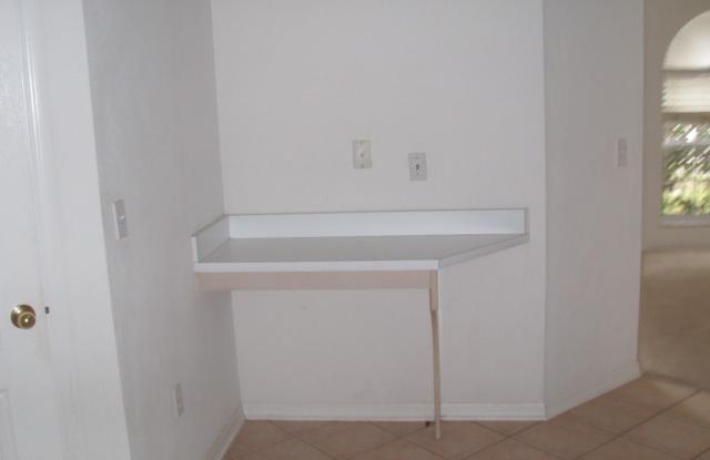 14517 Lake Underhill Rd. Gallery 4