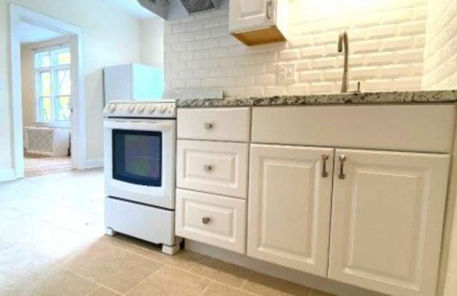 10 Waverly Pl photos photos