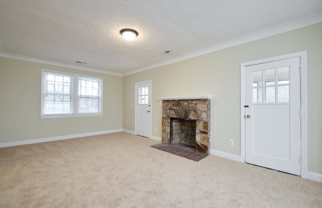 2821 R St SE # A - 2821 R Street Southeast, Washington, DC 20020