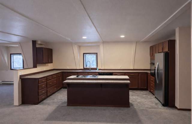 4 bedroom / 2 bath Home in North Pole! - 3476 Durham Circle, Badger, AK 99705