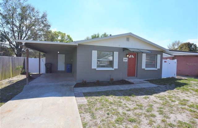 1317 E MYRTLE STREET - 1317 East Myrtle Street, Lakeland, FL 33801