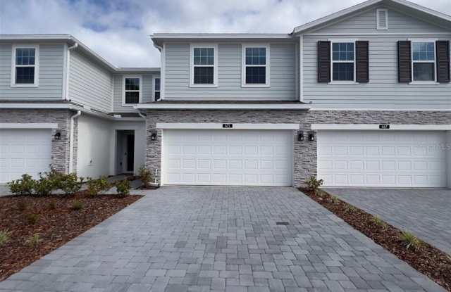 471 THOMPSON VILLAGE AVENUE photos photos