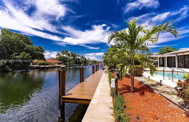 636 Hibiscus Dr photos photos