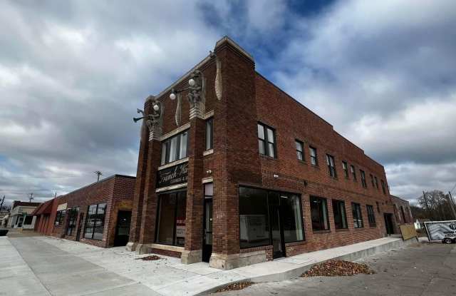 Euclid Foresight - Apartments with Modern Charm! photos photos