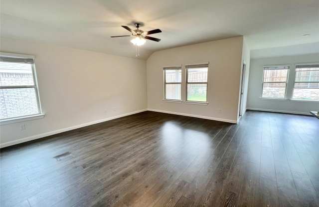 609 Range Drive Gallery 4