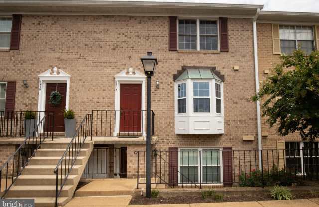 951 S ROLFE STREET - 951 South Rolfe Street, Arlington, VA 22204