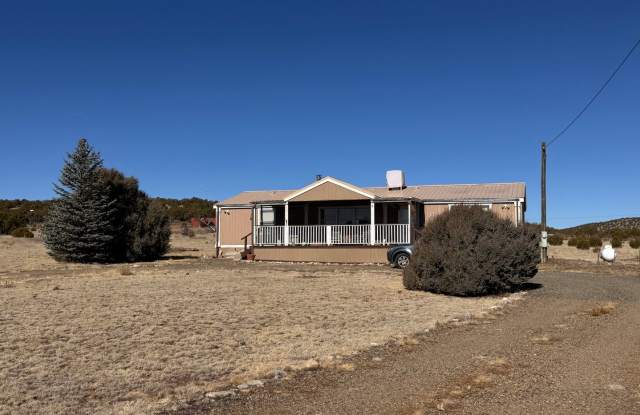 3 Bedroom, 2 Bathroom Home in Moriarty, NM photos photos