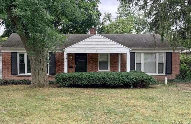 1846 PEMBROKE Road Gallery 2