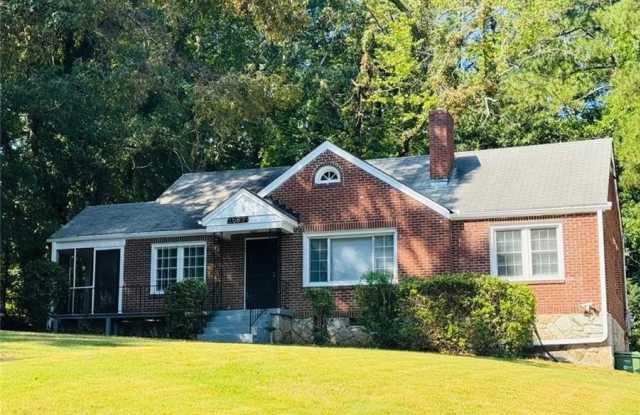 1589 PINEHURST Drive SW photos photos