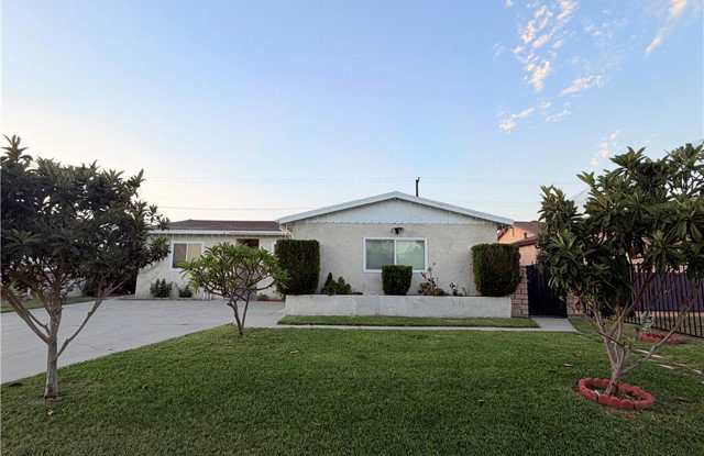 1525 West Houston Avenue - 1525 West Houston Avenue, Fullerton, CA 92833