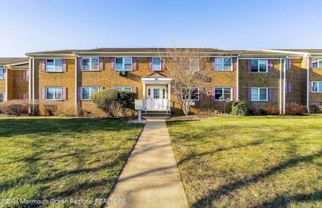 80 Manchester Court unit: F photos photos