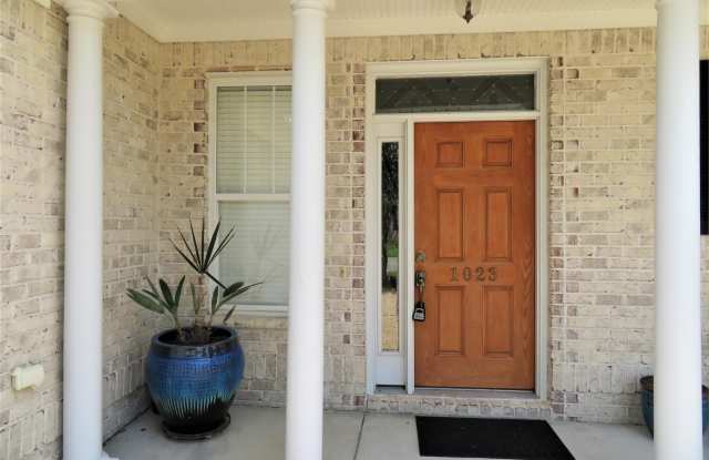 1023 Garden Club Way Gallery 2