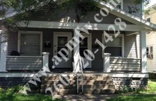 2 BR Townhouse Near Saint Francis University photos photos