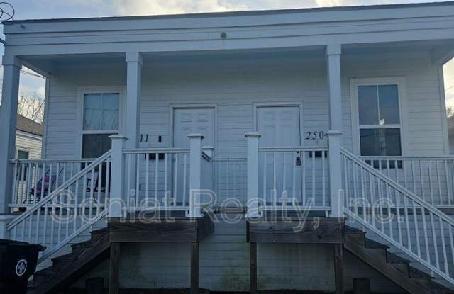 2509 Mazant Street photos photos