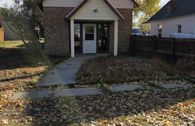 410 Smith Avenue Gallery 1