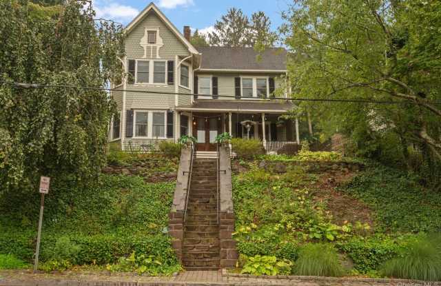 56 Scudder Avenue photos photos