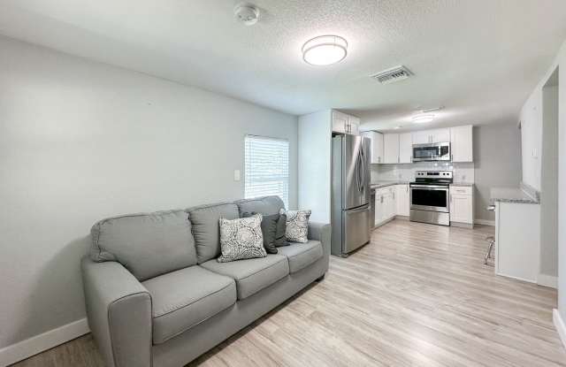 Modern 2 bedroom home in Winter Garden Gallery 3
