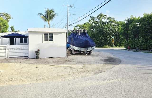 96 Avenue B photos photos