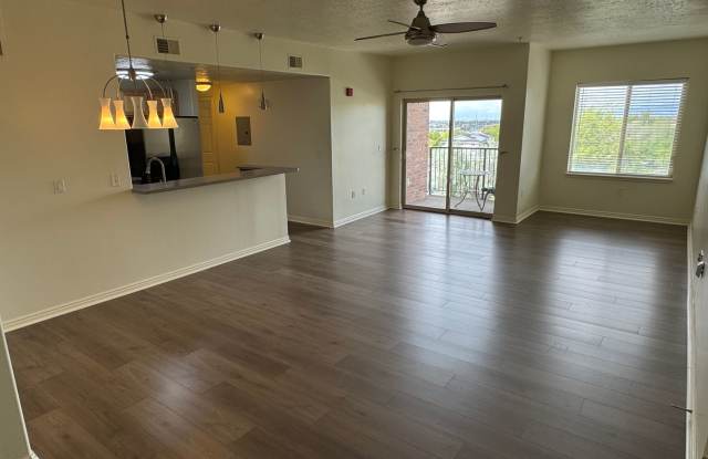 194 W Albion Village Way #406 (9700 S) photos photos