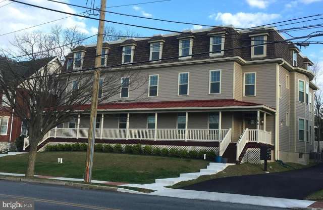 154 W KING Street - 154 West King Street, Malvern, PA 19355
