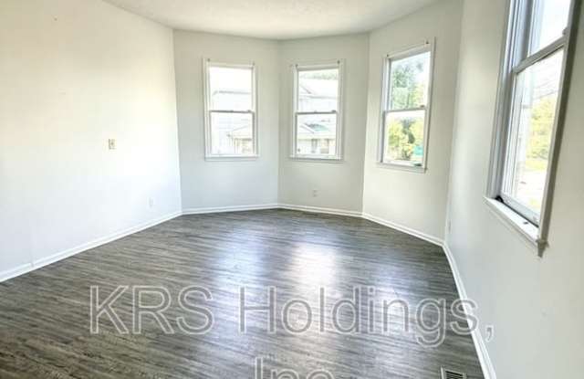 1701 Grace St Gallery 2