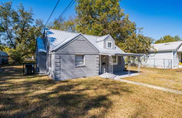 OCTOBER MOVE-IN SPECIAL: $250 OFF YOUR FIRST MONTH’S RENT! Gallery 4