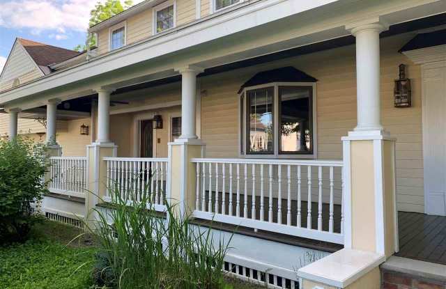 162 GRAND AV Gallery 3