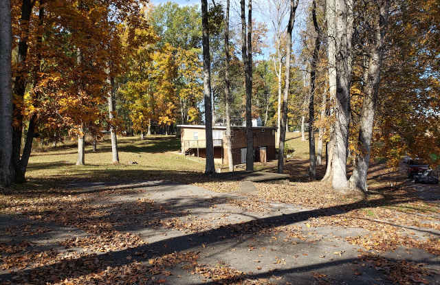 405 Castle Heights Rd - 405 Castle Heights Road, Warren County, KY 42103