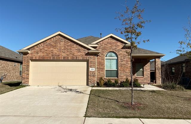 436 Spring Drive - 436 Spring Drive, Saginaw, TX 76131