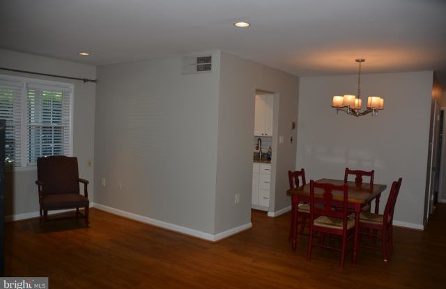 9451 FAIRFAX BOULEVARD Gallery 2