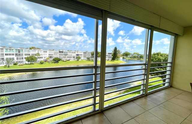 4031 Harwood D Gallery 1