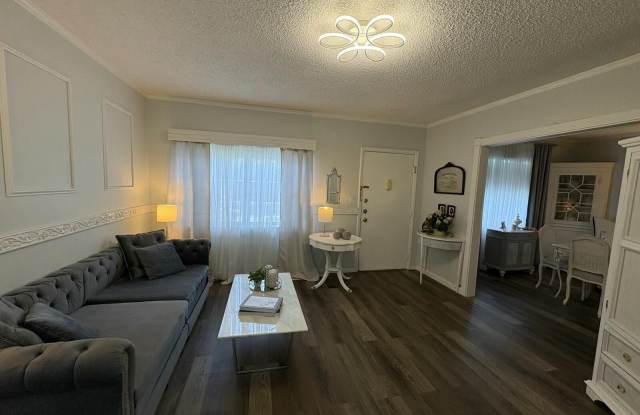 609 NE 13th Avenue photos photos