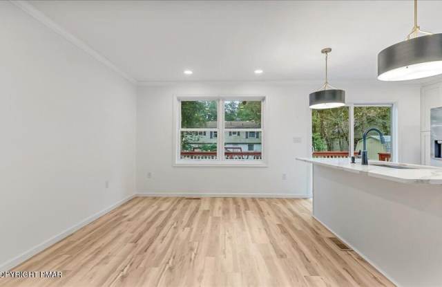 2704 Starlight Terrace Gallery 2
