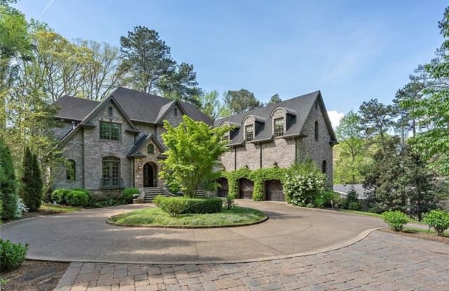 1118 W Wesley Road NW - 1118 West Wesley Road NW, Atlanta, GA 30327