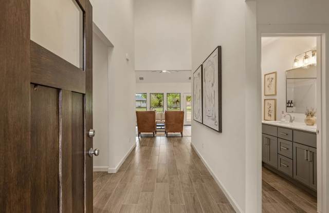 Beautiful Newer Construction 4-Bedroom Home in Sand Springs Gallery 3