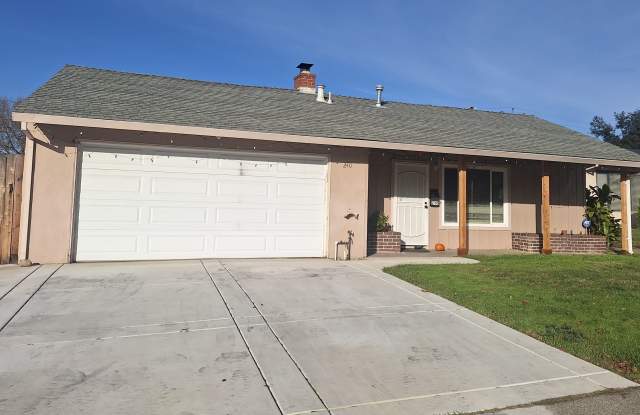 240 Cottonwood Drive photos photos