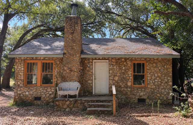 2 Bed 1 Bath Home For Rent Gallery 1