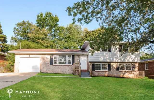 3208 Deerfield Road Northwest - 3208 Deerfield Road Northwest, Huntsville, AL 35810