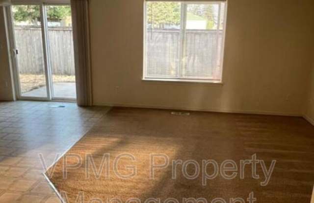 6402 NE 139th Ct Gallery 3
